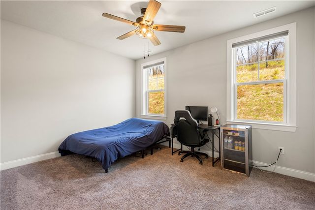 121 Maggie Drive, North Strabane, PA 15330