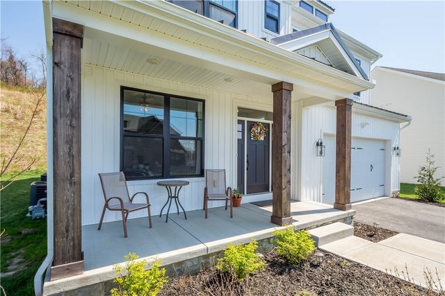 121 Maggie Drive, North Strabane, PA 15330