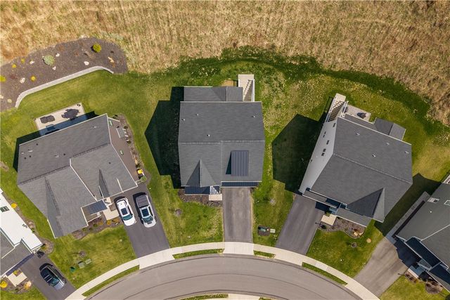 121 Maggie Drive, North Strabane, PA 15330