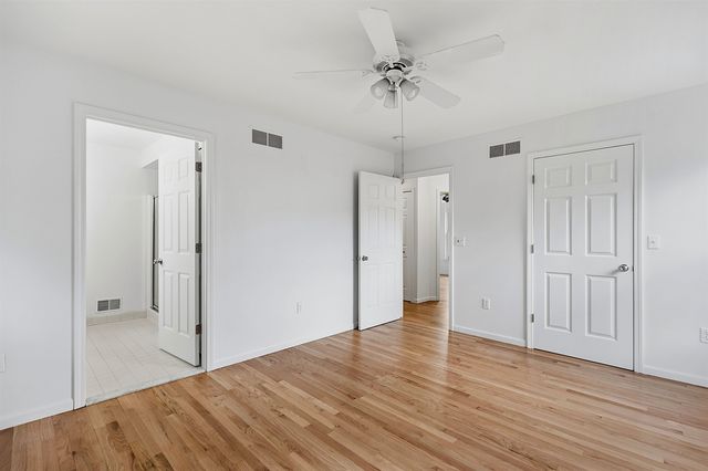 33936 Beaconsfield Street, Clinton Township, MI 48035