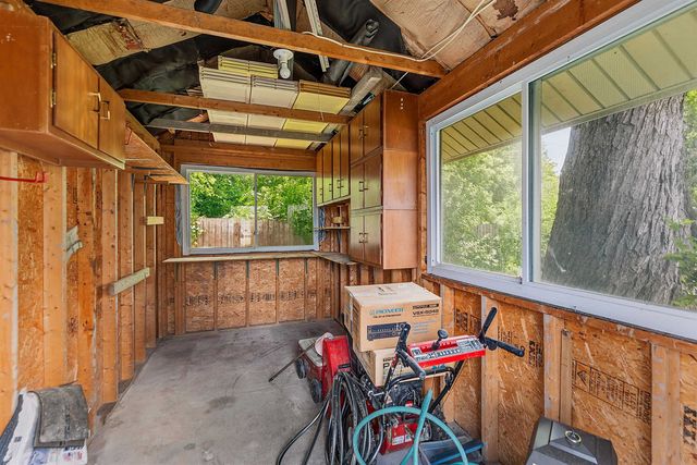 33936 Beaconsfield Street, Clinton Township, MI 48035