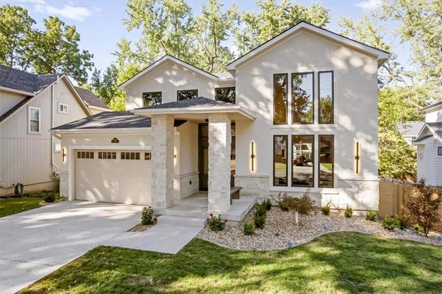 5024 W 72nd Street, Prairie Village, KS 66208