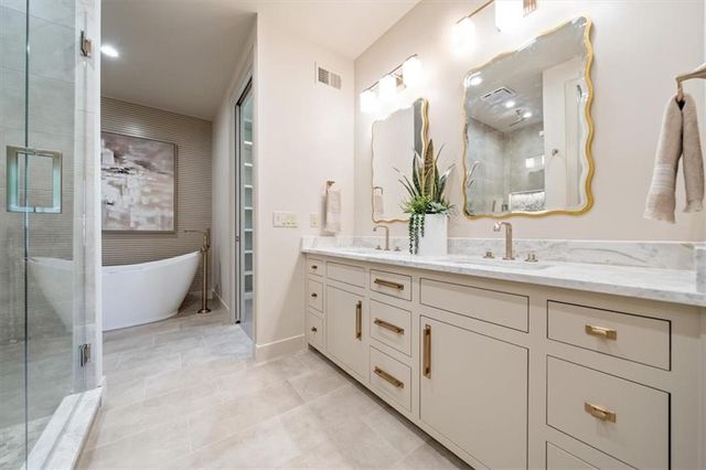 5024 W 72nd Street, Prairie Village, KS 66208