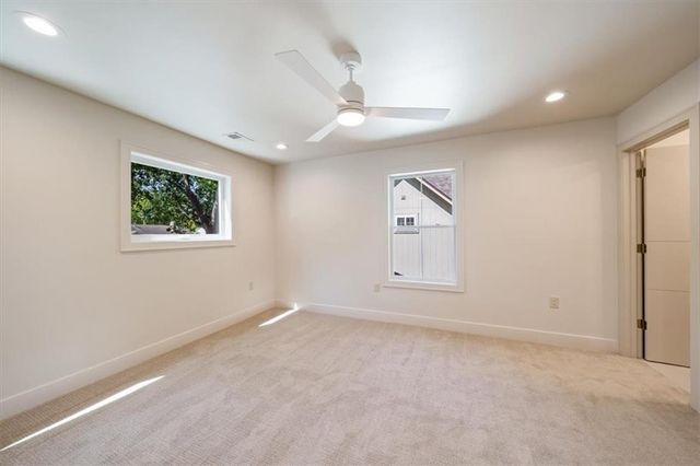 5024 W 72nd Street, Prairie Village, KS 66208