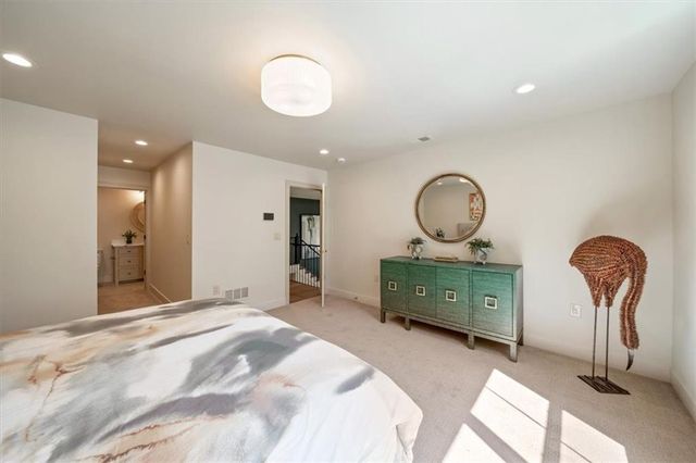 5024 W 72nd Street, Prairie Village, KS 66208