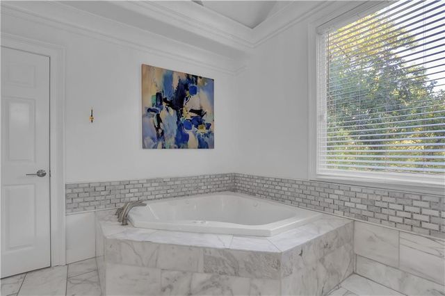 50 NW Lakeland Drive, Atlanta, GA 30305