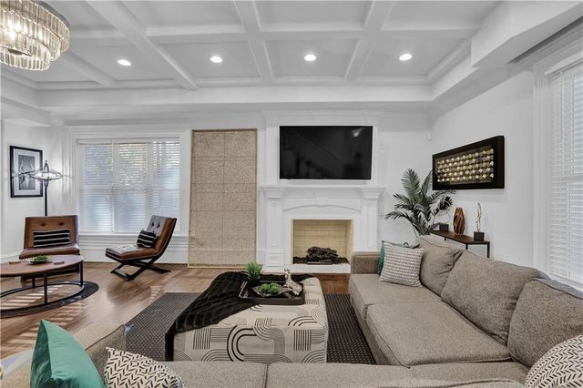 50 NW Lakeland Drive, Atlanta, GA 30305