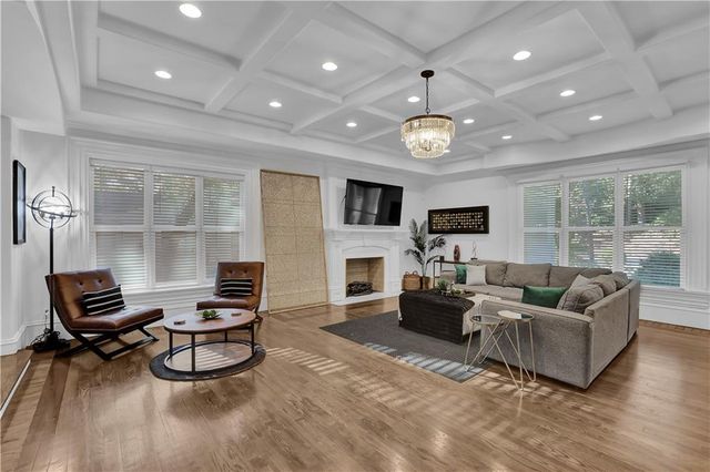 50 NW Lakeland Drive, Atlanta, GA 30305