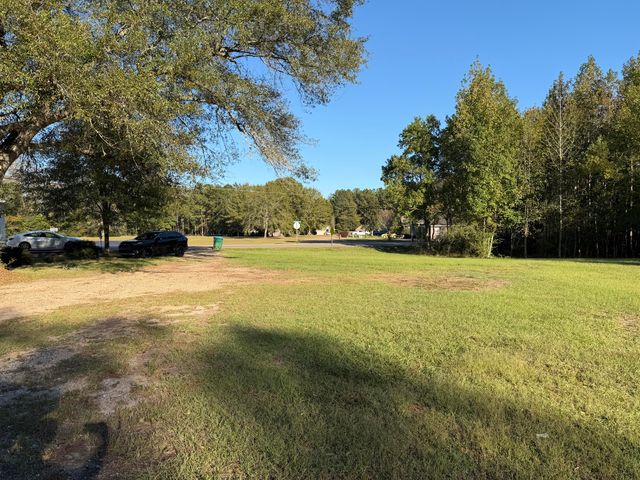 1424 Carterville, Petal, MS 39465