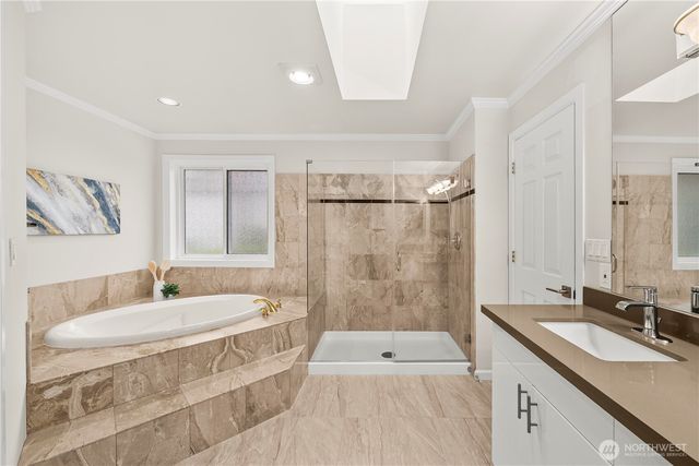 5869 Mont Blanc Place NW, Issaquah, WA 98027