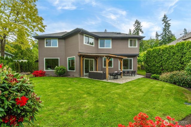 5869 Mont Blanc Place NW, Issaquah, WA 98027