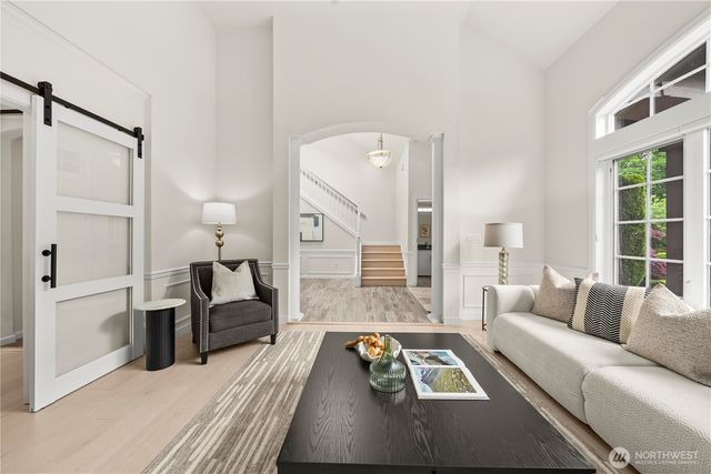 5869 Mont Blanc Place NW, Issaquah, WA 98027