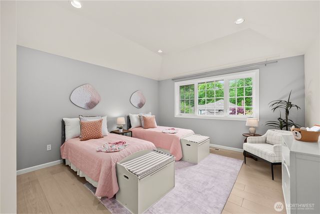 5869 Mont Blanc Place NW, Issaquah, WA 98027
