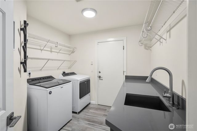 5869 Mont Blanc Place NW, Issaquah, WA 98027