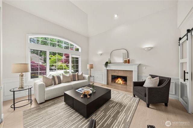 5869 Mont Blanc Place NW, Issaquah, WA 98027