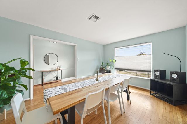 5618 Cerritos Drive, Houston, TX 77035