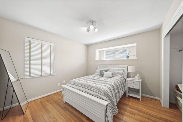 5618 Cerritos Drive, Houston, TX 77035