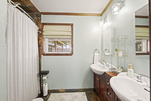 5618 Cerritos Drive, Houston, TX 77035