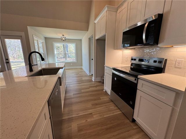 1612 Pickens Street, Ball Ground, GA 30107