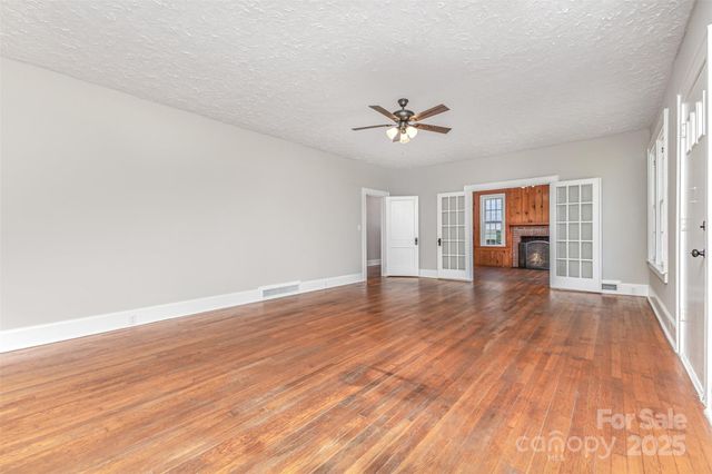 309 E Main Street, Lattimore, NC 28089