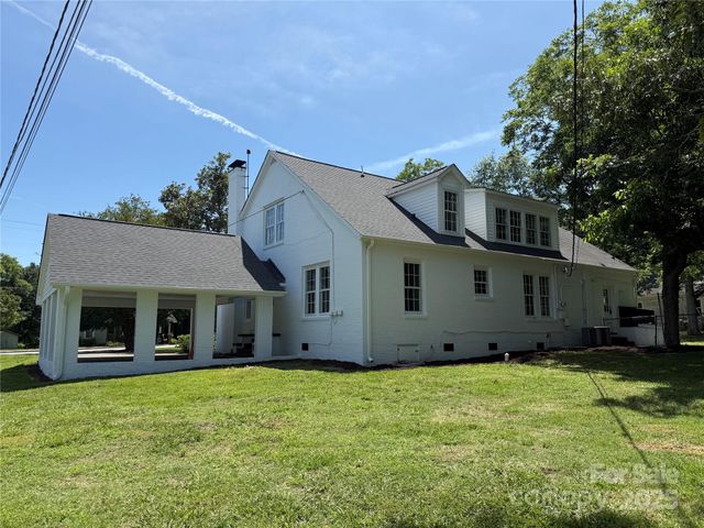 309 E Main Street, Lattimore, NC 28089