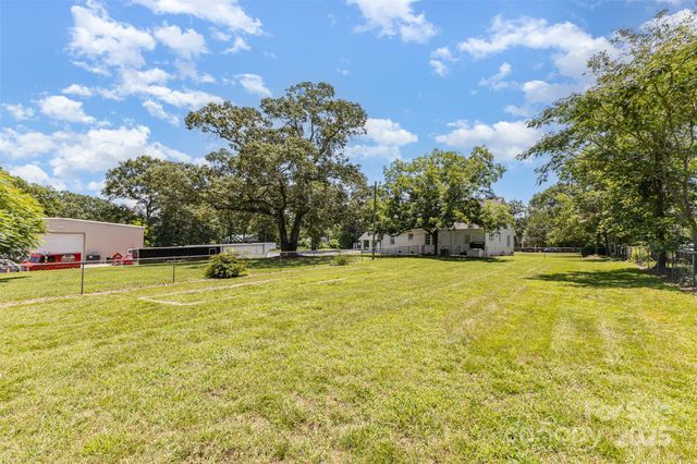 309 E Main Street, Lattimore, NC 28089