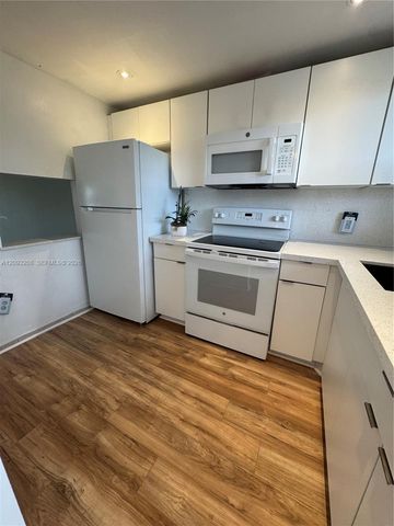 8500 Sunrise Lakes Boulevard 103, Sunrise, FL 33322