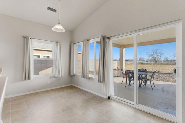 443 Tome Hill Avenue SE, Los Lunas, NM 87031