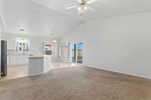 443 Tome Hill Avenue SE, Los Lunas, NM 87031