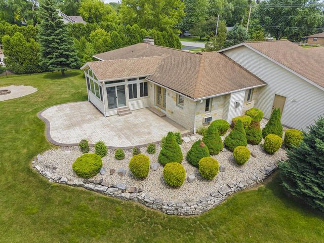 W151S7569 Woods ROAD, Muskego, WI 53150