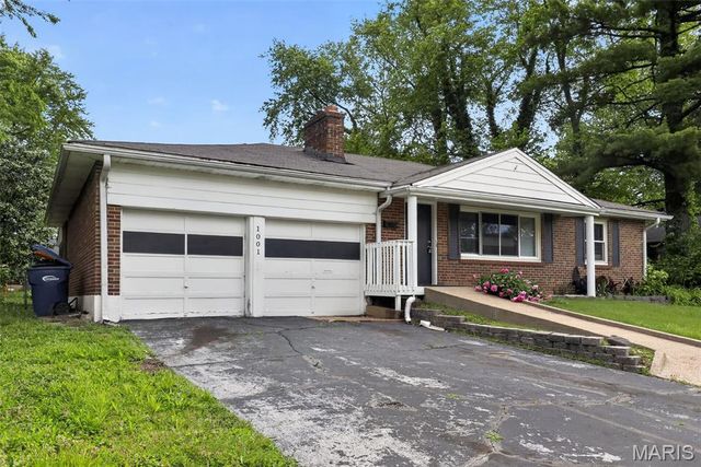1001 Olympia Drive, St Louis, MO 63135