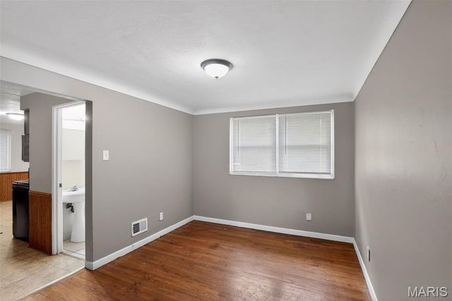 1001 Olympia Drive, St Louis, MO 63135