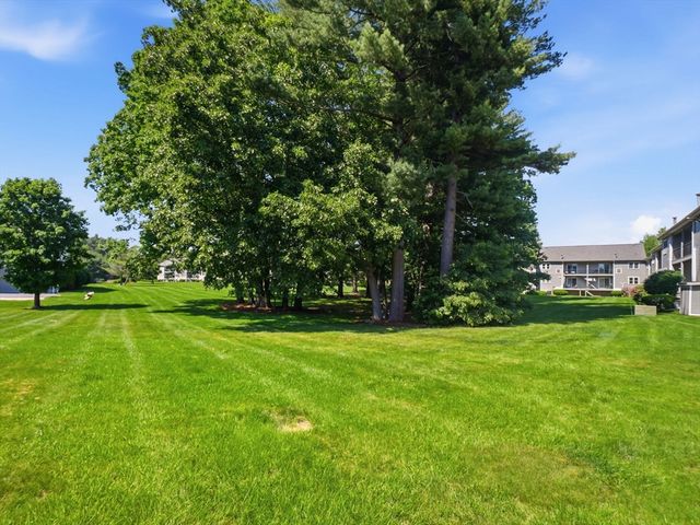 84 Tennis Plaza Rd 50, Dracut, MA 01826