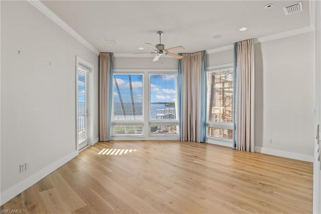 12271 Shoreview DR, Matlacha, FL 33993