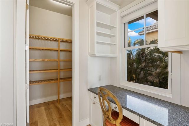 12271 Shoreview DR, Matlacha, FL 33993