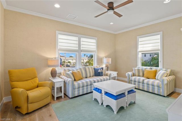 12271 Shoreview DR, Matlacha, FL 33993