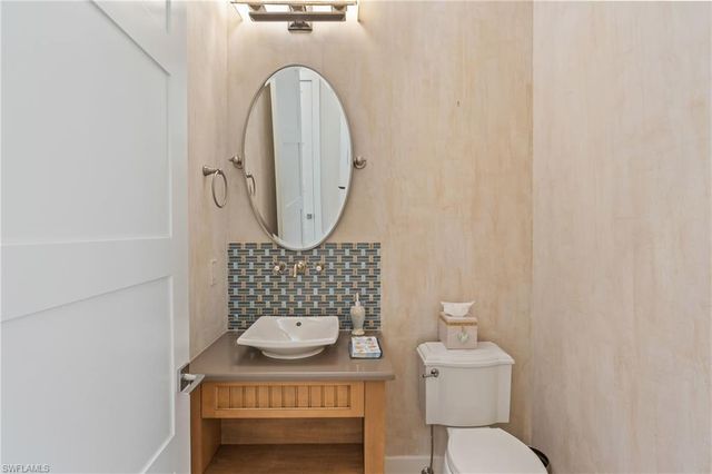 12271 Shoreview DR, Matlacha, FL 33993