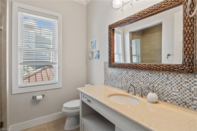 12271 Shoreview DR, Matlacha, FL 33993