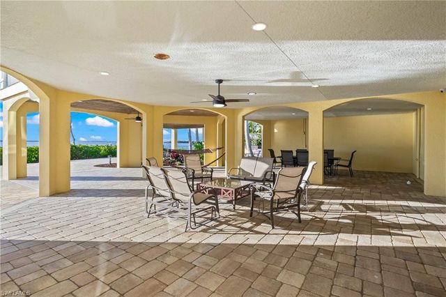 12271 Shoreview DR, Matlacha, FL 33993