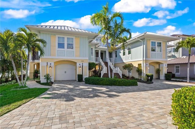 12271 Shoreview DR, Matlacha, FL 33993