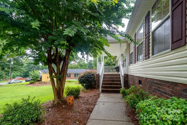 1408 Wildwood Drive, Kannapolis, NC 28081