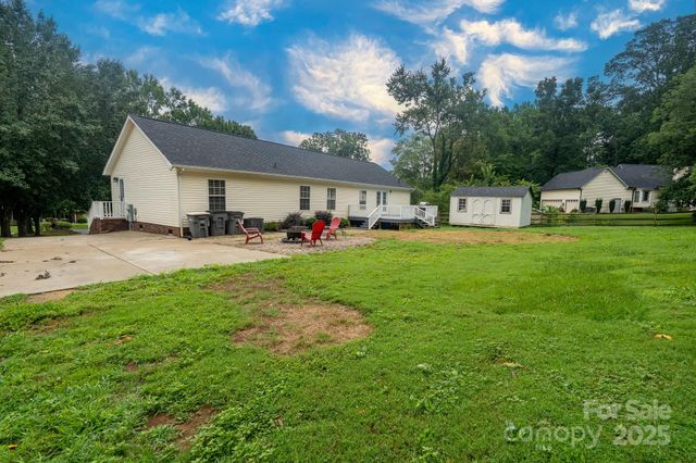 1408 Wildwood Drive, Kannapolis, NC 28081