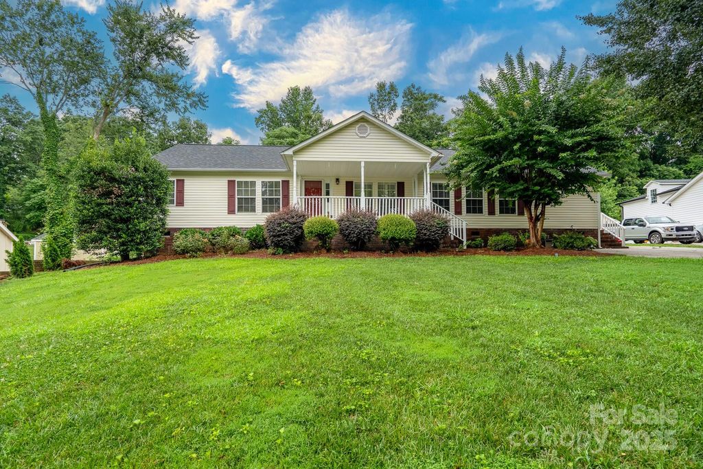 1408 Wildwood Drive, Kannapolis, NC 28081