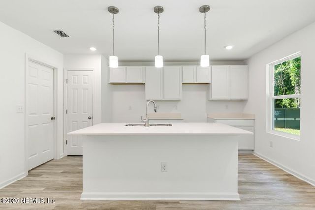 6225 LEONA Street, Jacksonville, FL 32219