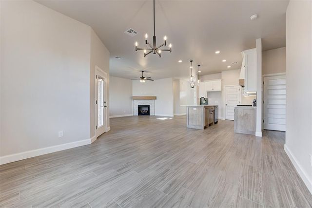 203 Casey Lane, Washington, OK 73093