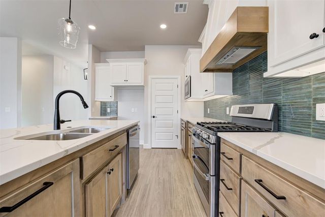 203 Casey Lane, Washington, OK 73093