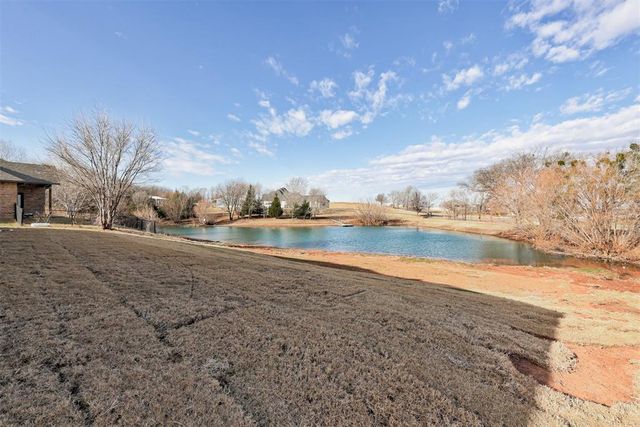 203 Casey Lane, Washington, OK 73093