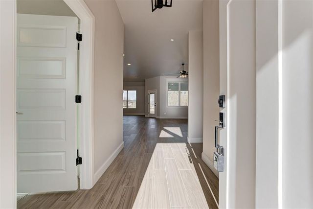 203 Casey Lane, Washington, OK 73093