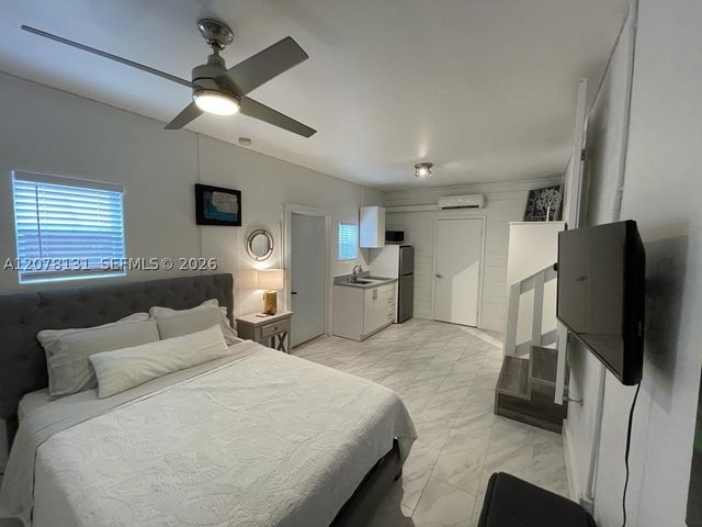 1545 NE 138th St, North Miami, FL 33161