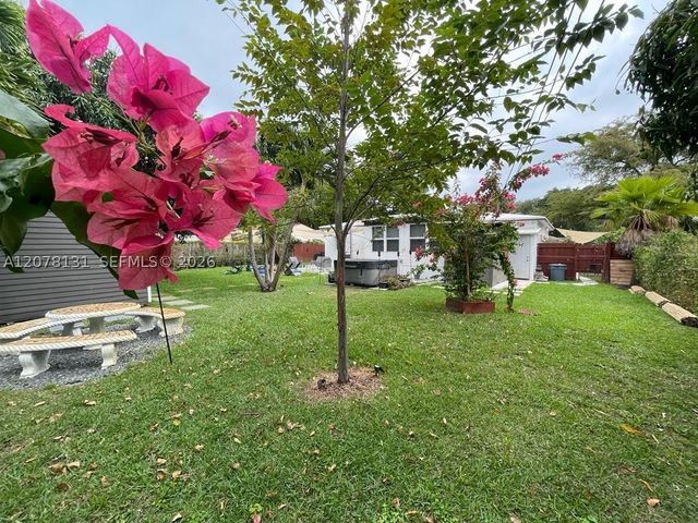 1545 NE 138th St, North Miami, FL 33161